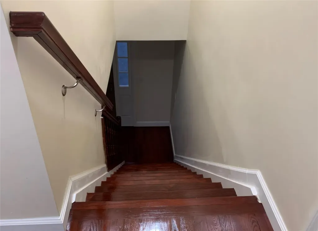 326 Brook Avenue Bay Shore NY 11706