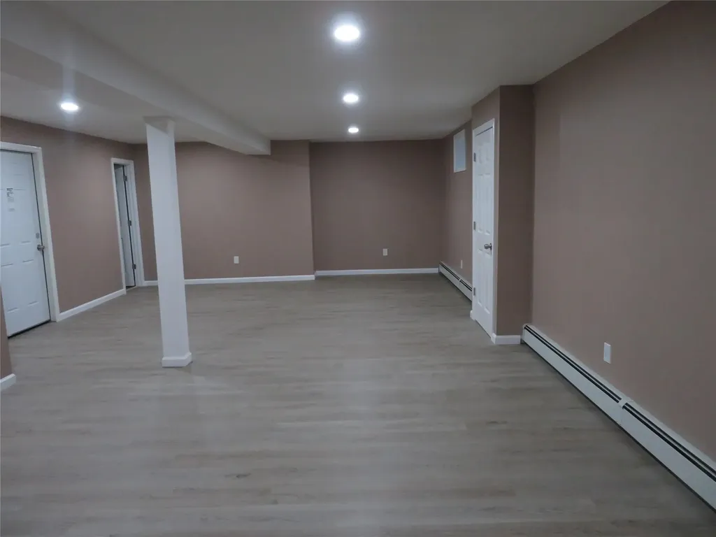 326 Brook Avenue Bay Shore NY 11706