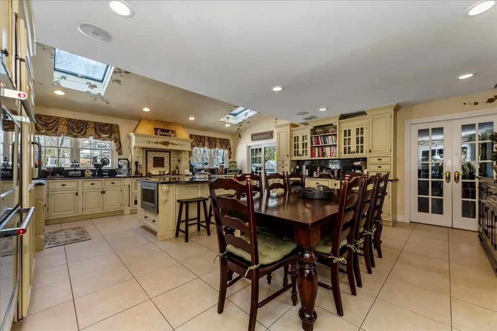 20 Mclane Drive Dix Hills NY 11746