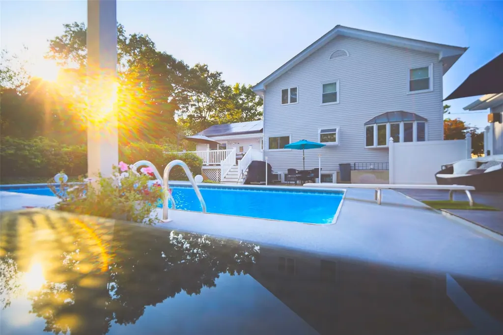 88 Lyman Avenue Patchogue NY 11772
