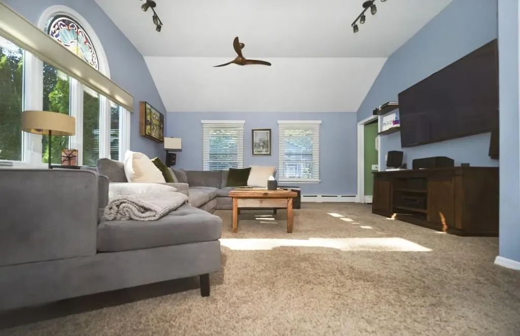 88 Lyman Avenue Patchogue NY 11772