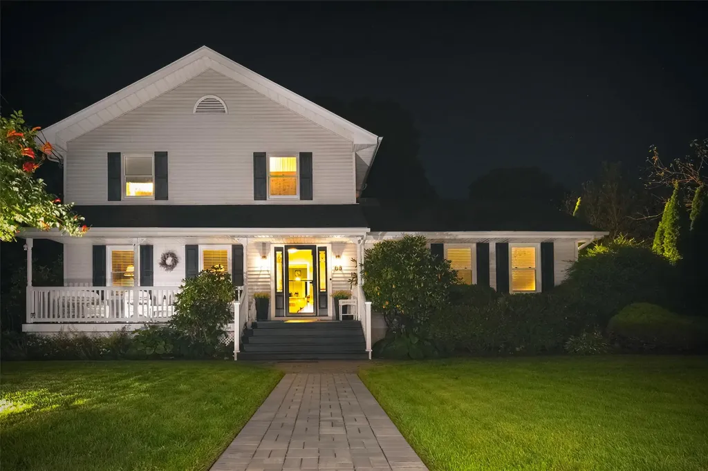 88 Lyman Avenue Patchogue NY 11772