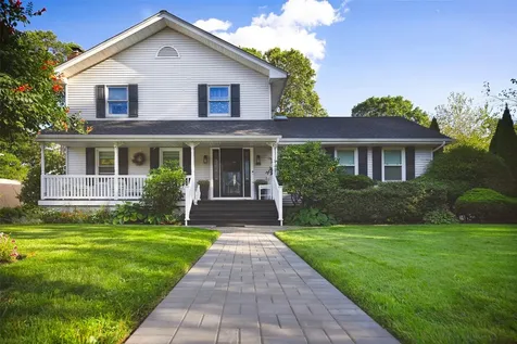 88 Lyman Avenue Patchogue NY 11772