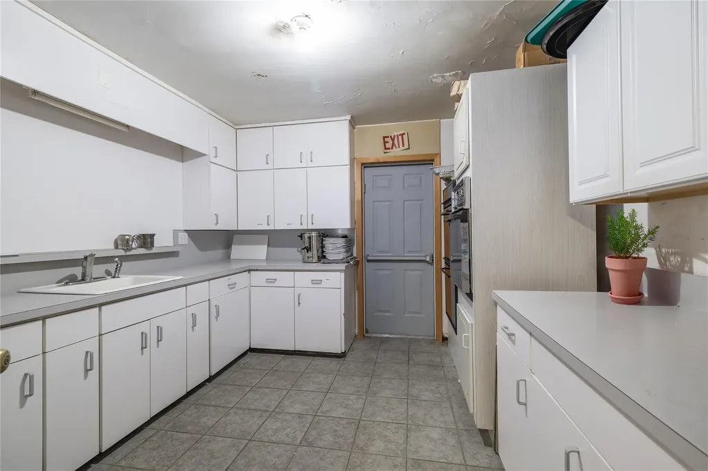 3309 Skillman Ave, Oceanside NY 11572