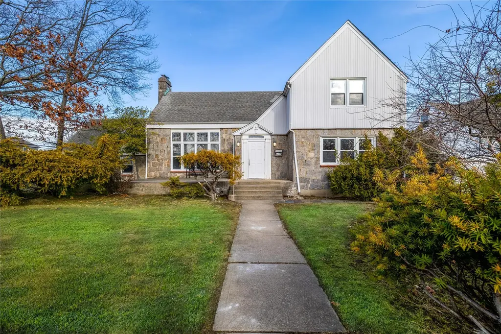 3309 Skillman Ave, Oceanside NY 11572