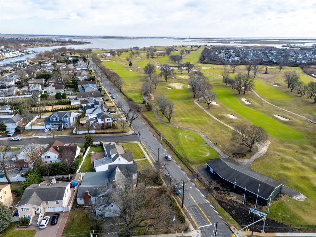 3309 Skillman Ave, Oceanside NY 11572