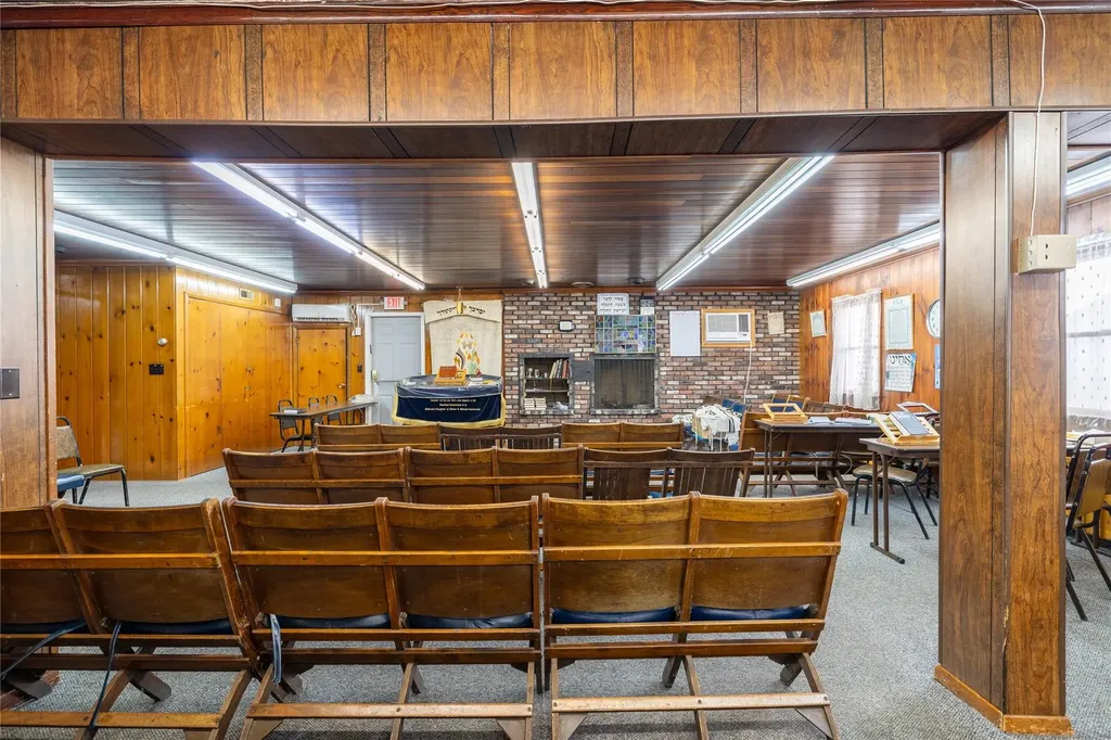 3309 Skillman Ave, Oceanside NY 11572