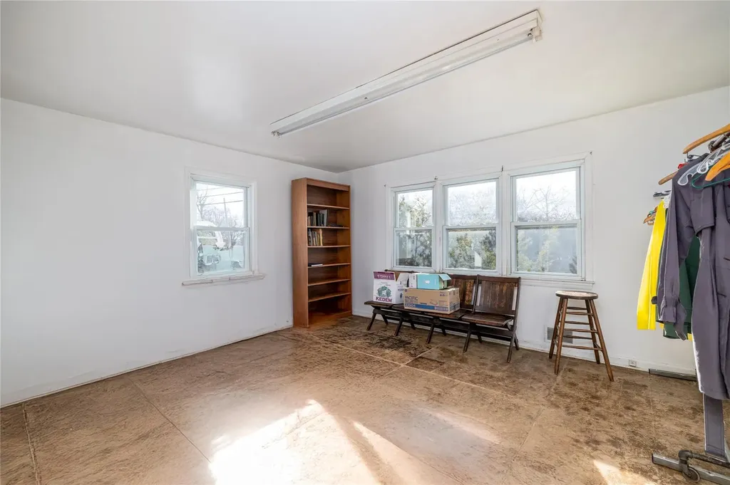 3309 Skillman Ave, Oceanside NY 11572