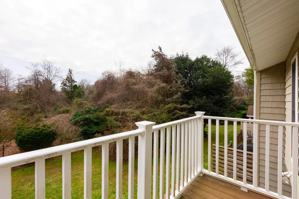 43 Boathouse Lane Bay Shore NY 11706