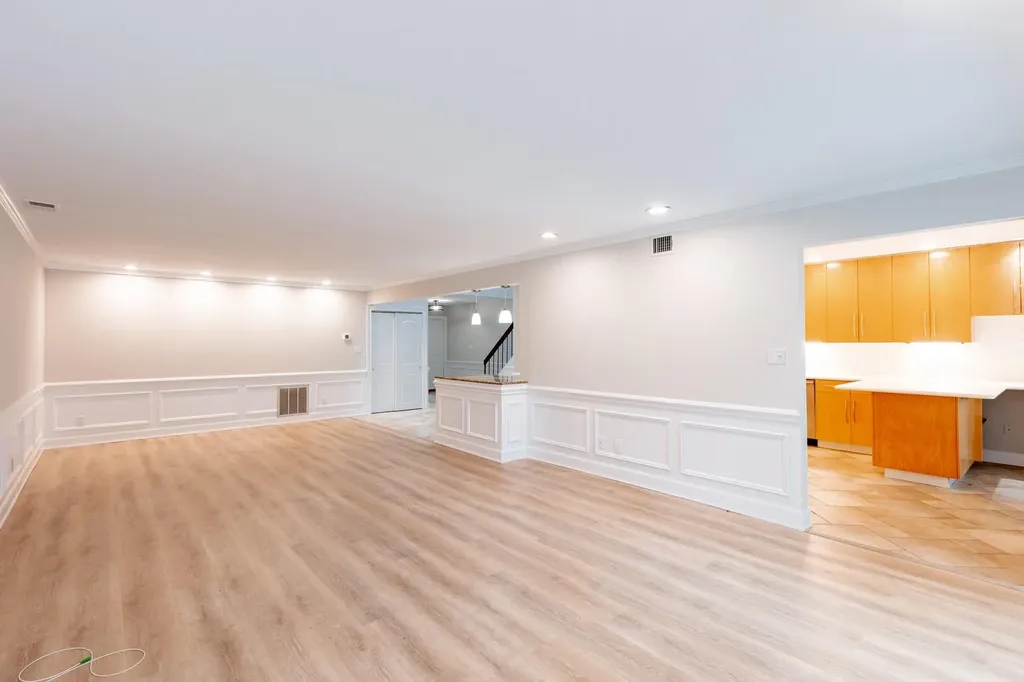 43 Boathouse Lane Bay Shore NY 11706