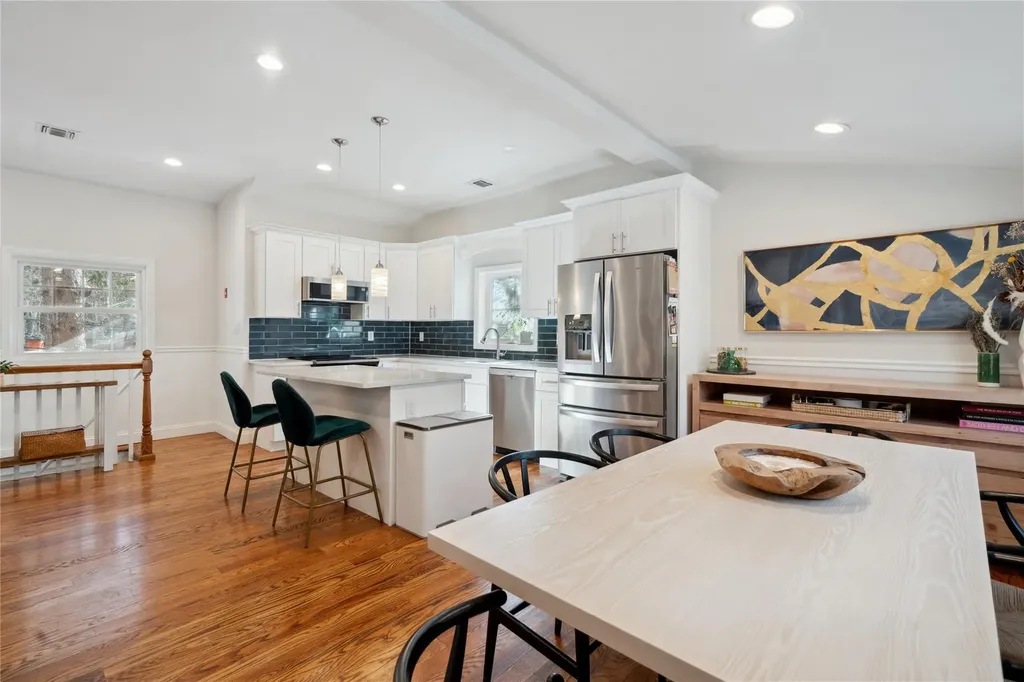83 Oakside Road Smithtown NY 11787