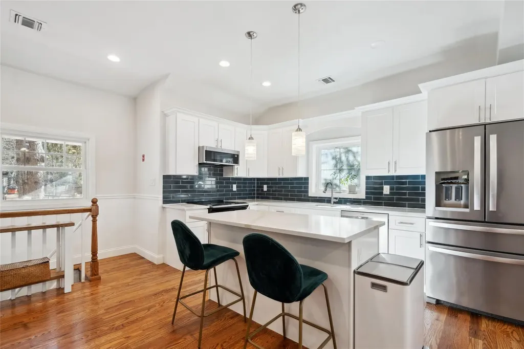 83 Oakside Road Smithtown NY 11787