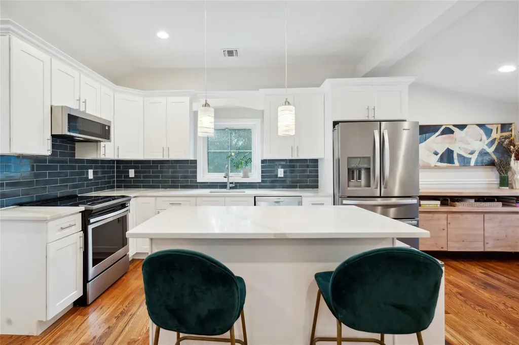 83 Oakside Road Smithtown NY 11787