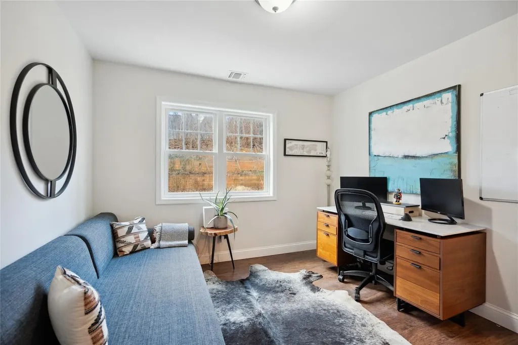 83 Oakside Road Smithtown NY 11787