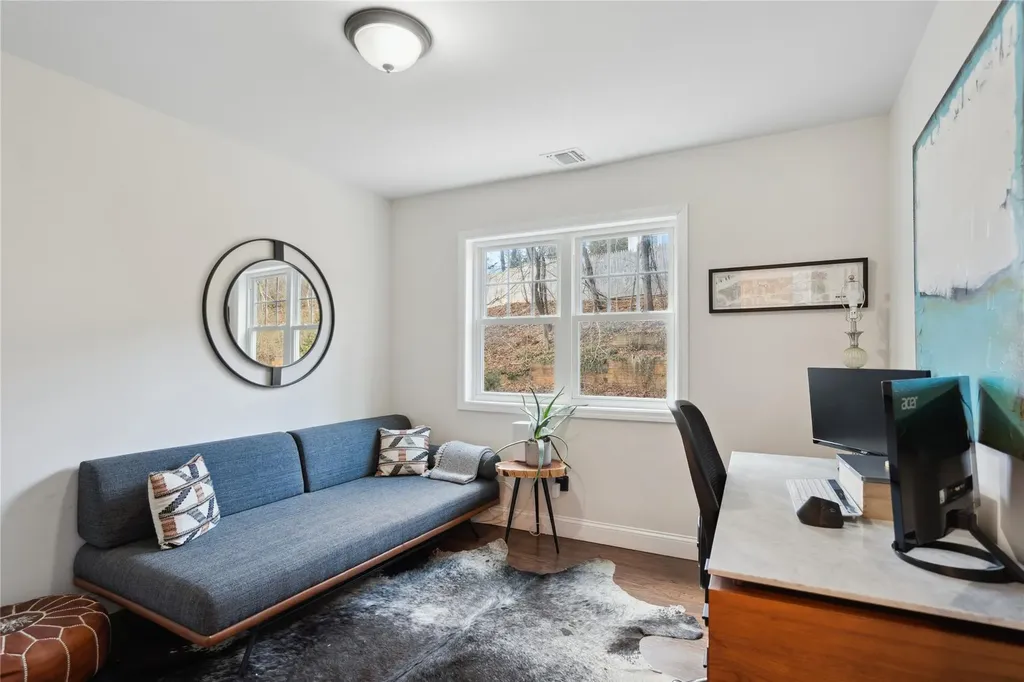 83 Oakside Road Smithtown NY 11787