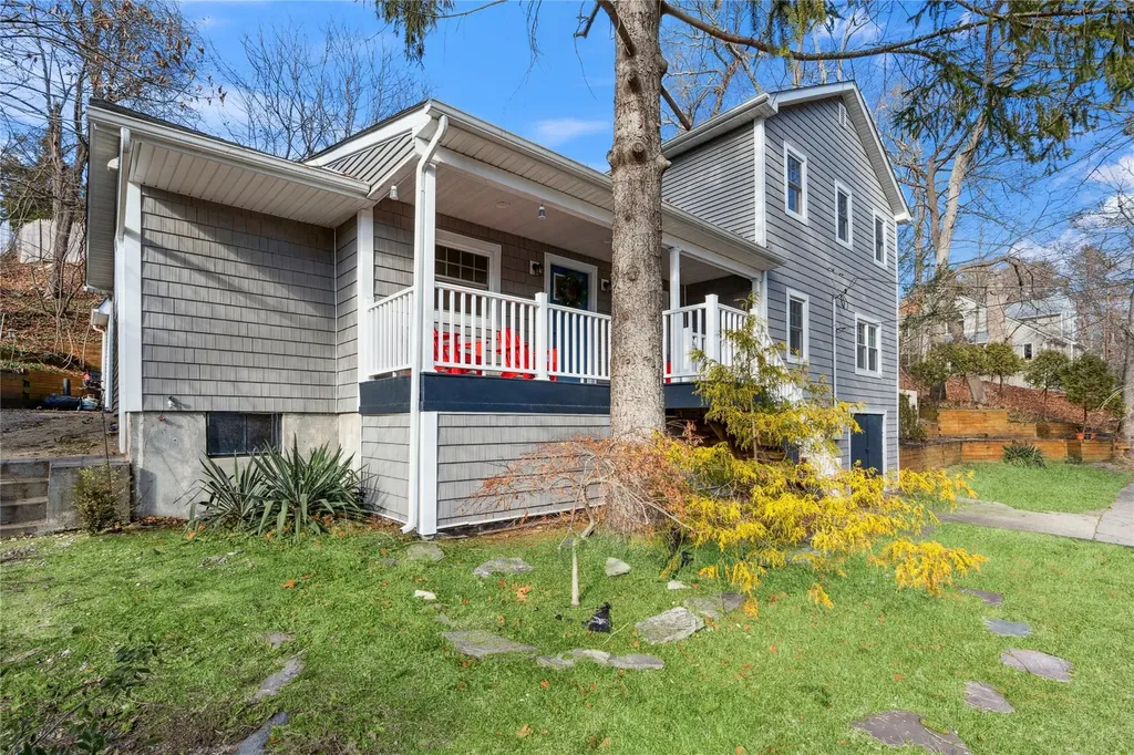 83 Oakside Road Smithtown NY 11787