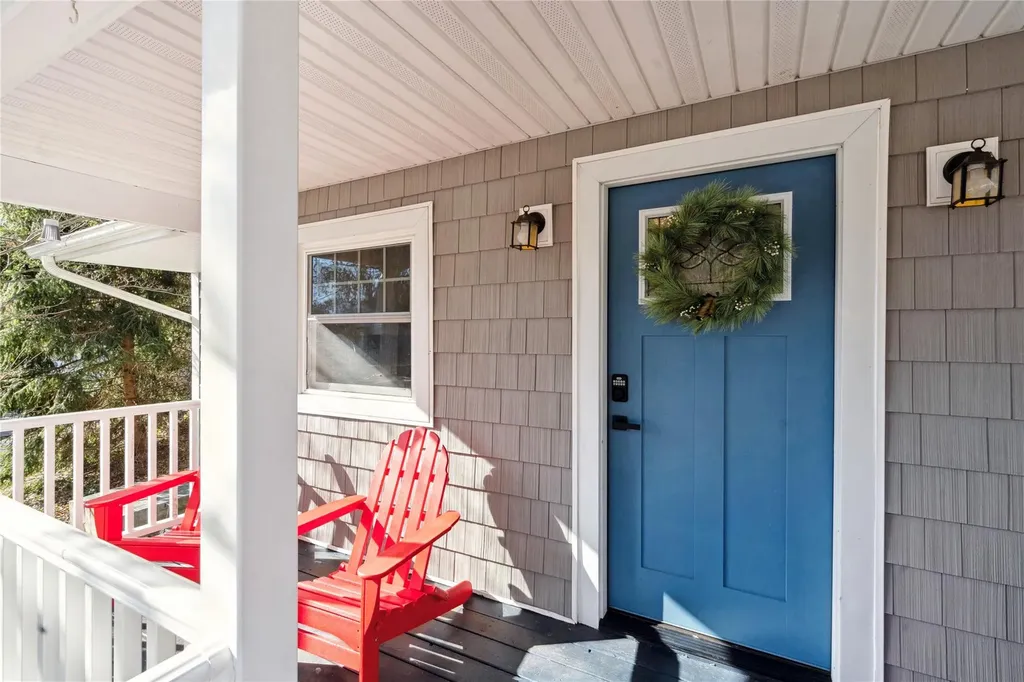 83 Oakside Road Smithtown NY 11787