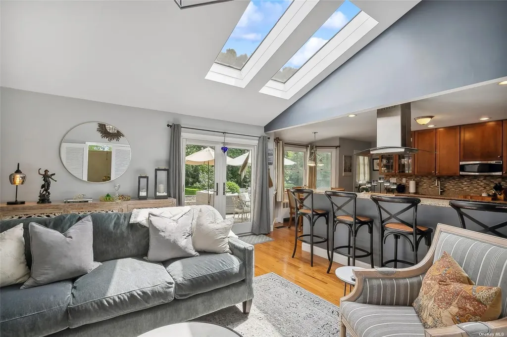 19 Chatham Place Dix Hills NY 11746