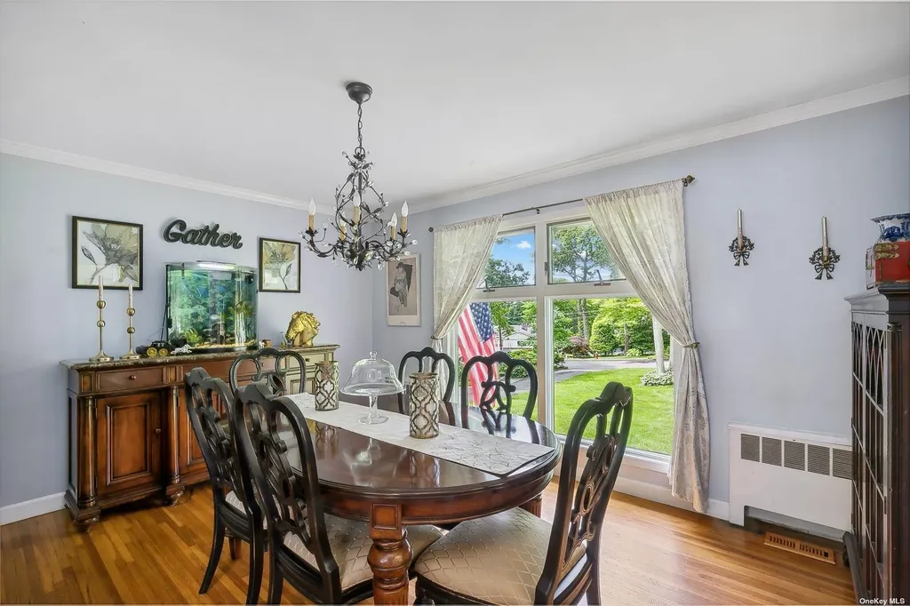 19 Chatham Place Dix Hills NY 11746