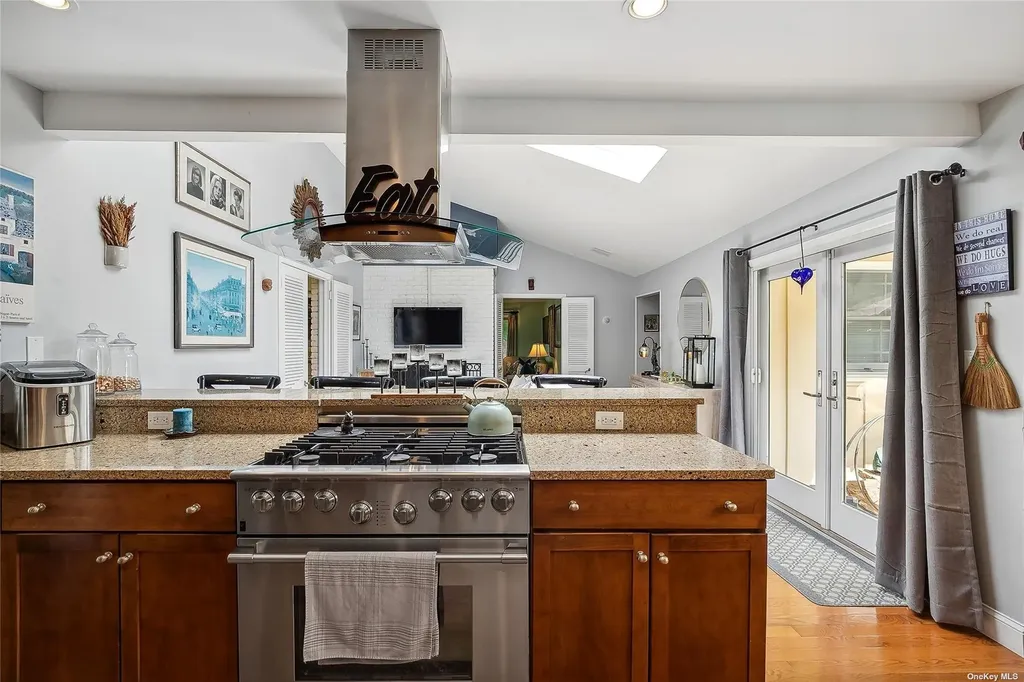 19 Chatham Place Dix Hills NY 11746
