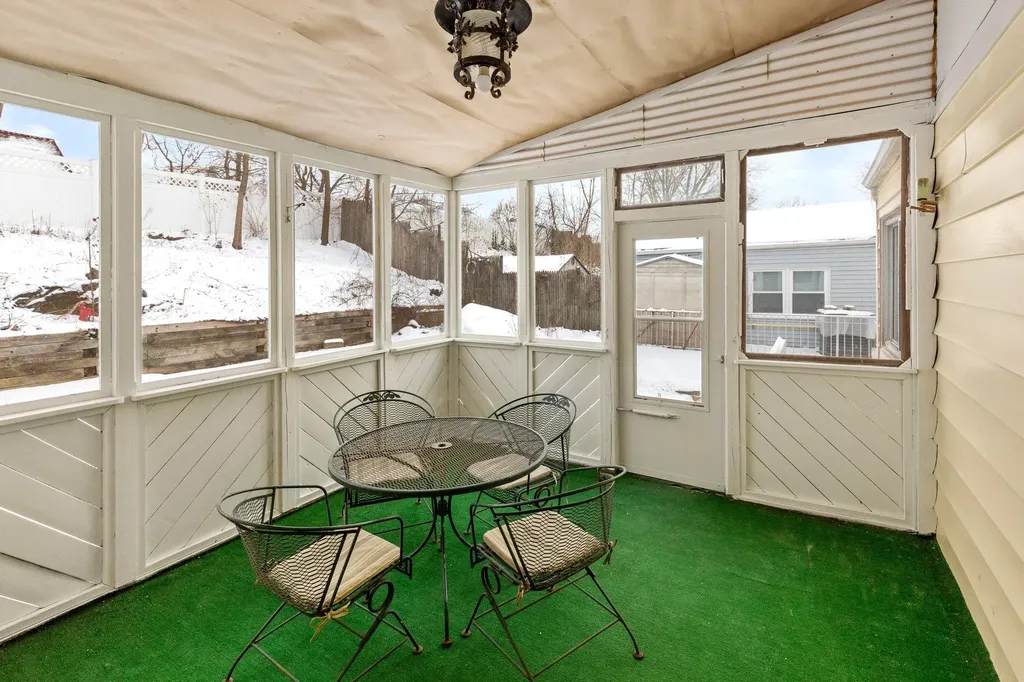 206 Gailmore Drive Yonkers NY 10710