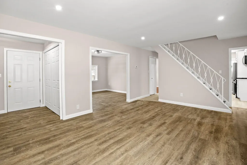 206 Gailmore Drive Yonkers NY 10710