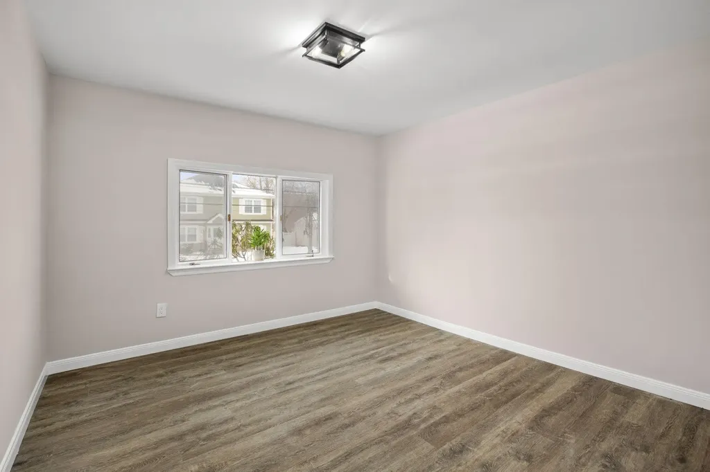 206 Gailmore Drive Yonkers NY 10710
