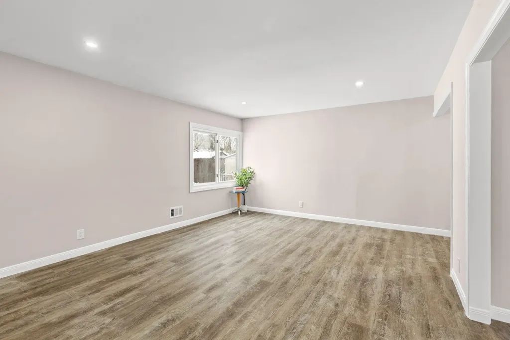 206 Gailmore Drive Yonkers NY 10710