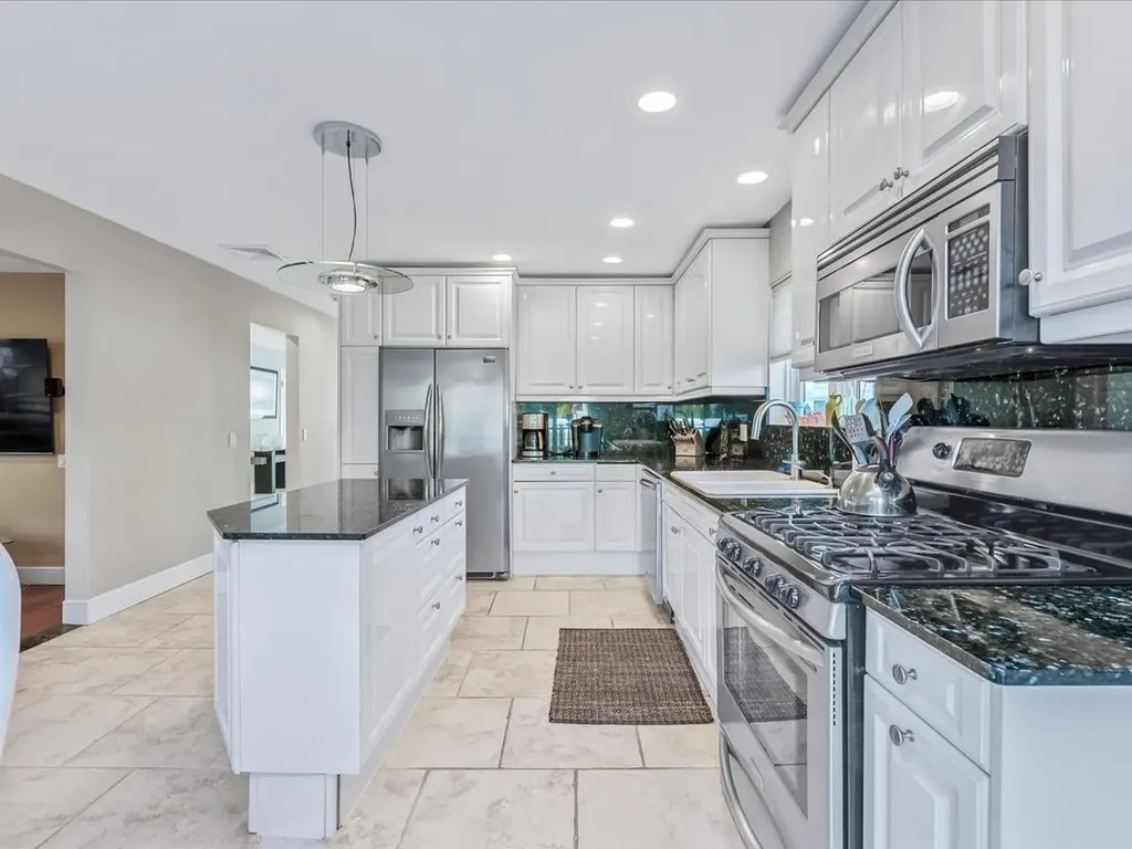 3361 Harold Street Oceanside NY 11572