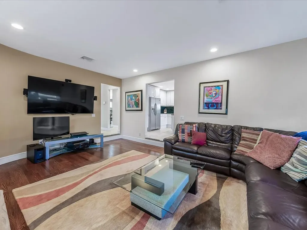 3361 Harold Street Oceanside NY 11572