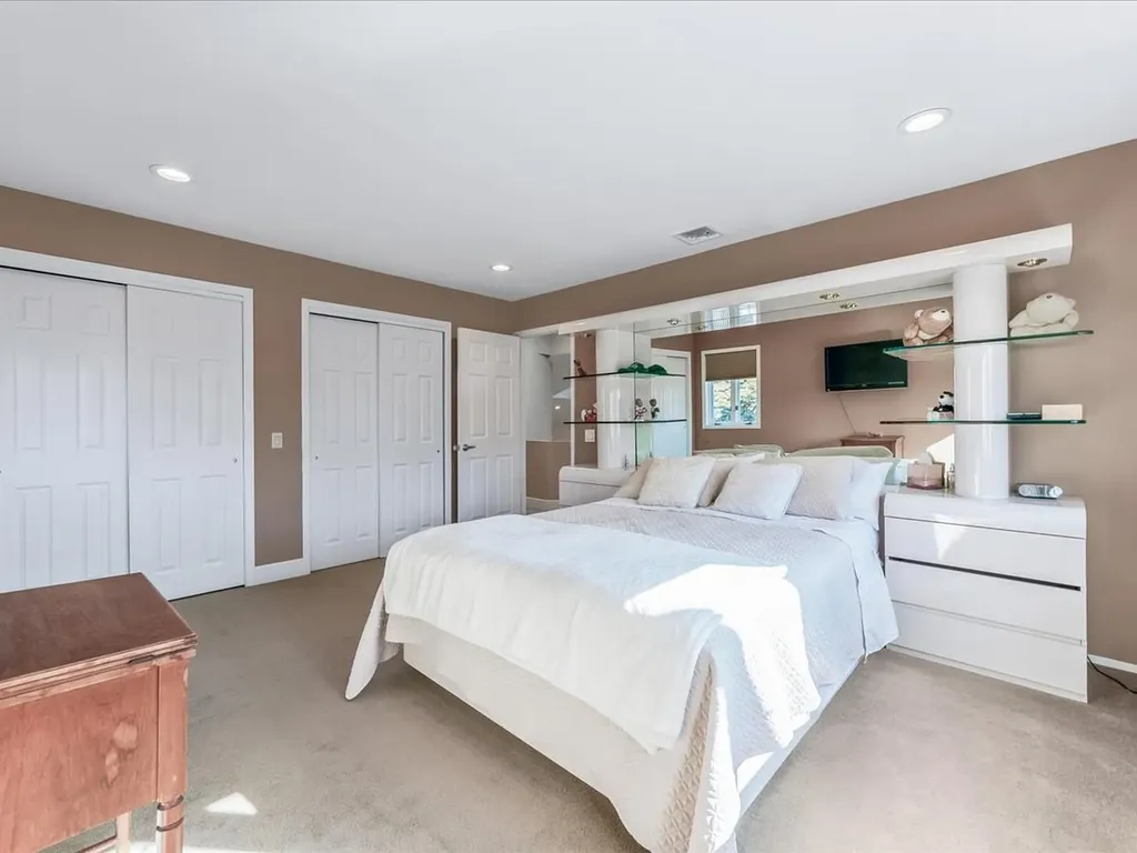 3361 Harold Street Oceanside NY 11572