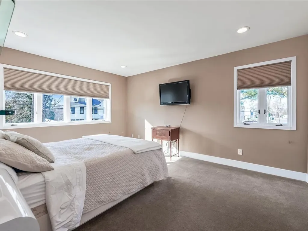 3361 Harold Street Oceanside NY 11572