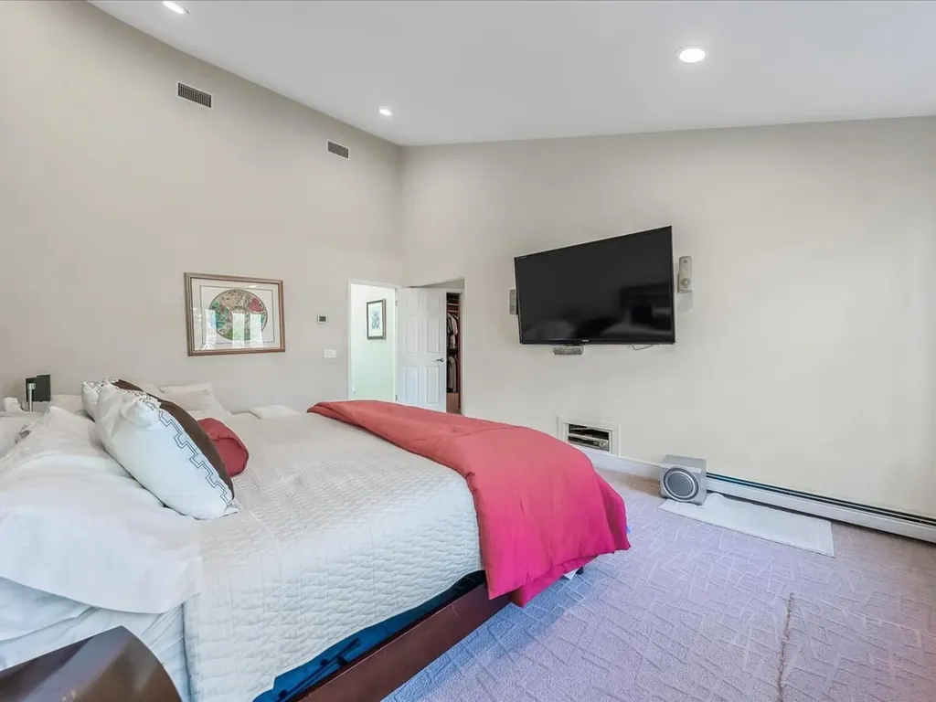 3361 Harold Street Oceanside NY 11572