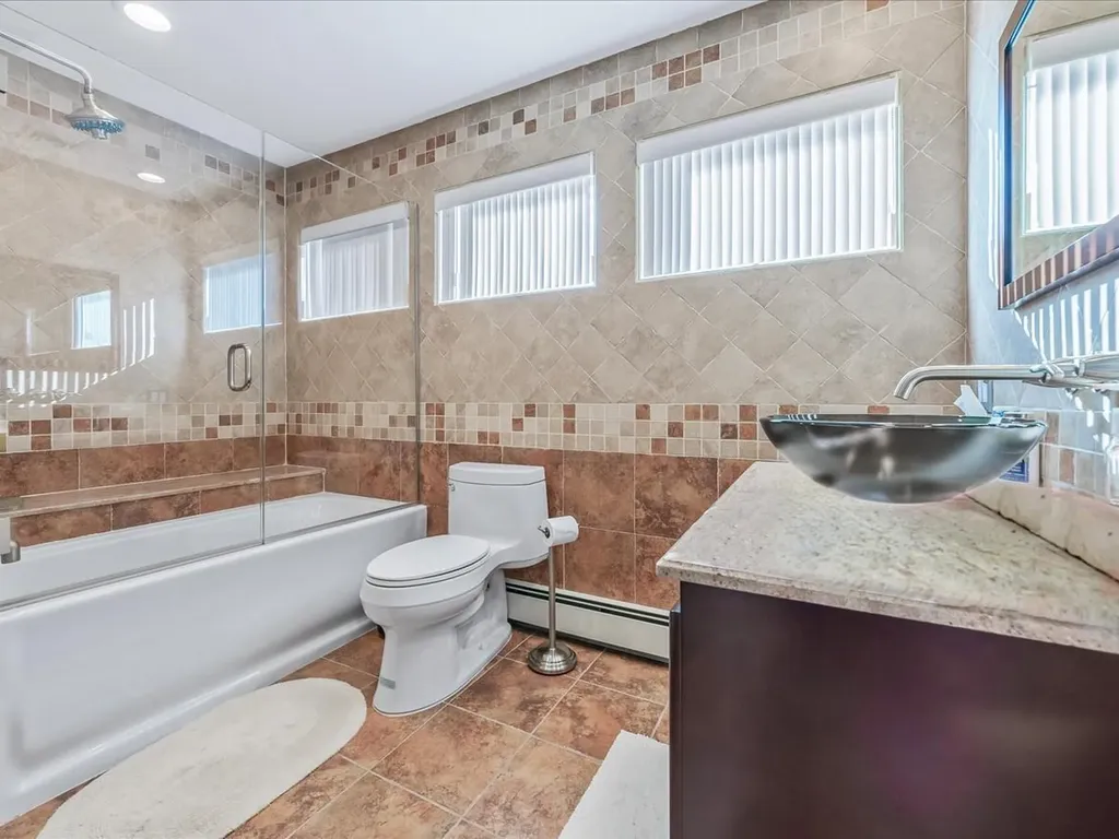 3361 Harold Street Oceanside NY 11572