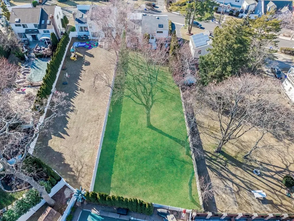 3361 Harold Street Oceanside NY 11572