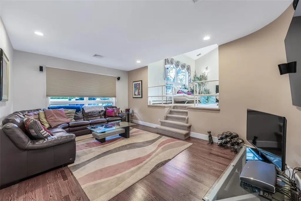 3361 Harold Street Oceanside NY 11572