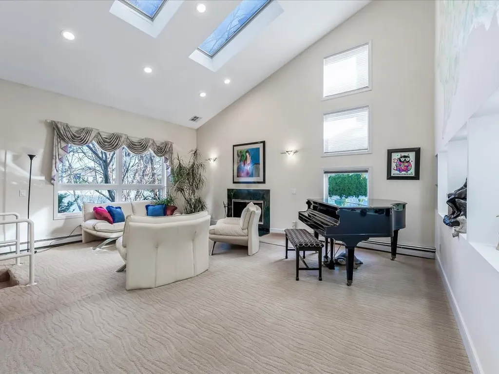 3361 Harold Street Oceanside NY 11572