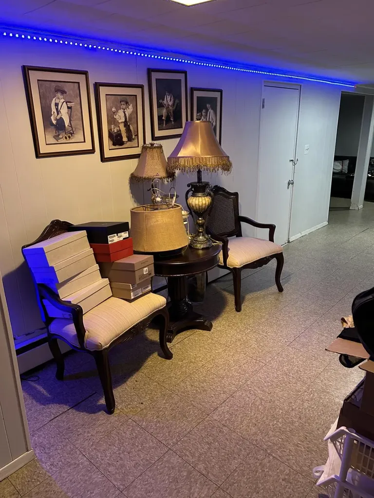 396 Jackson Avenue Mineola NY 11501