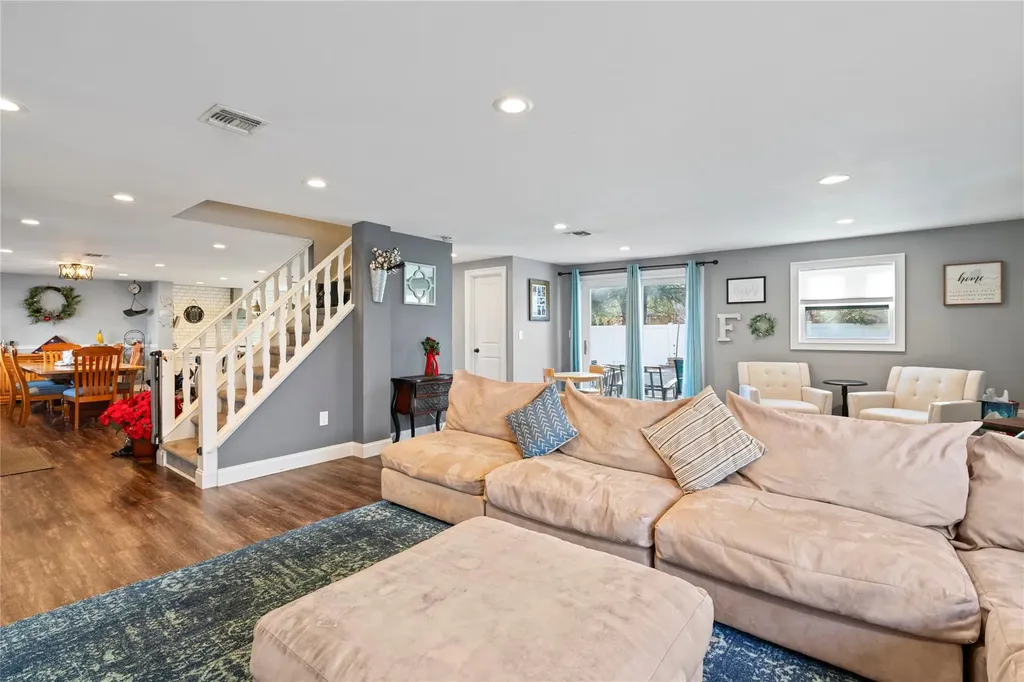 20 Eliot Drive Lake Grove NY 11755