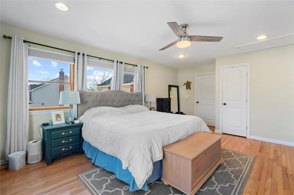 20 Eliot Drive Lake Grove NY 11755