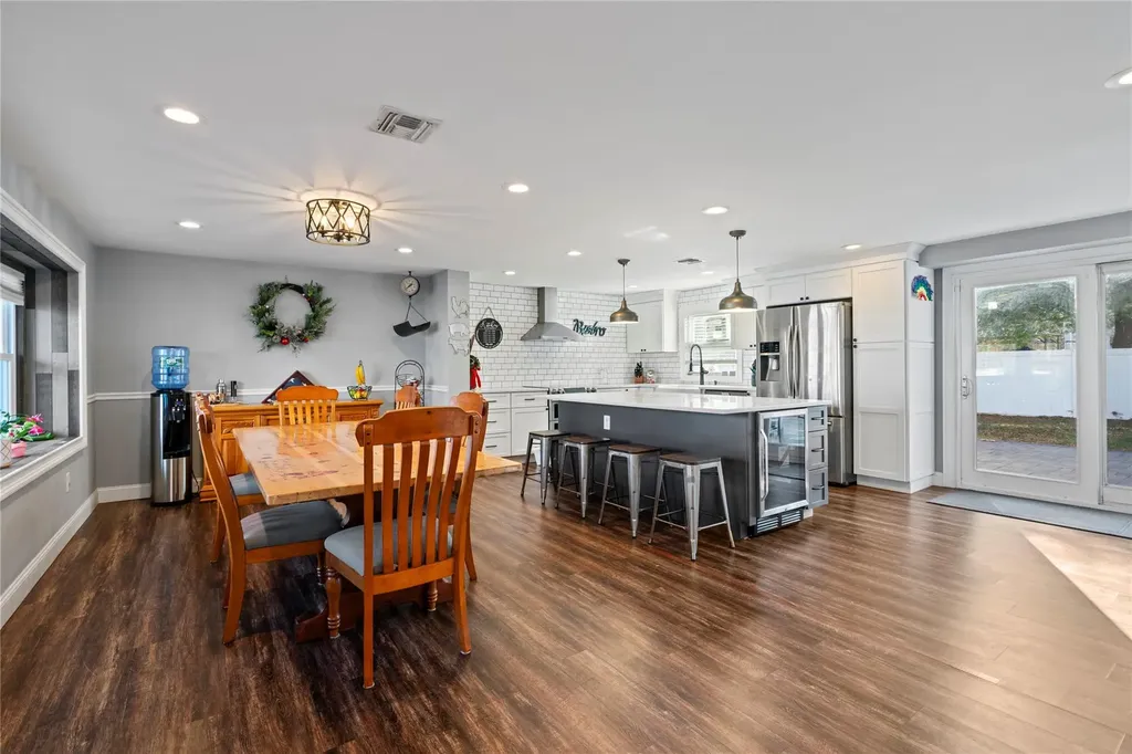 20 Eliot Drive Lake Grove NY 11755