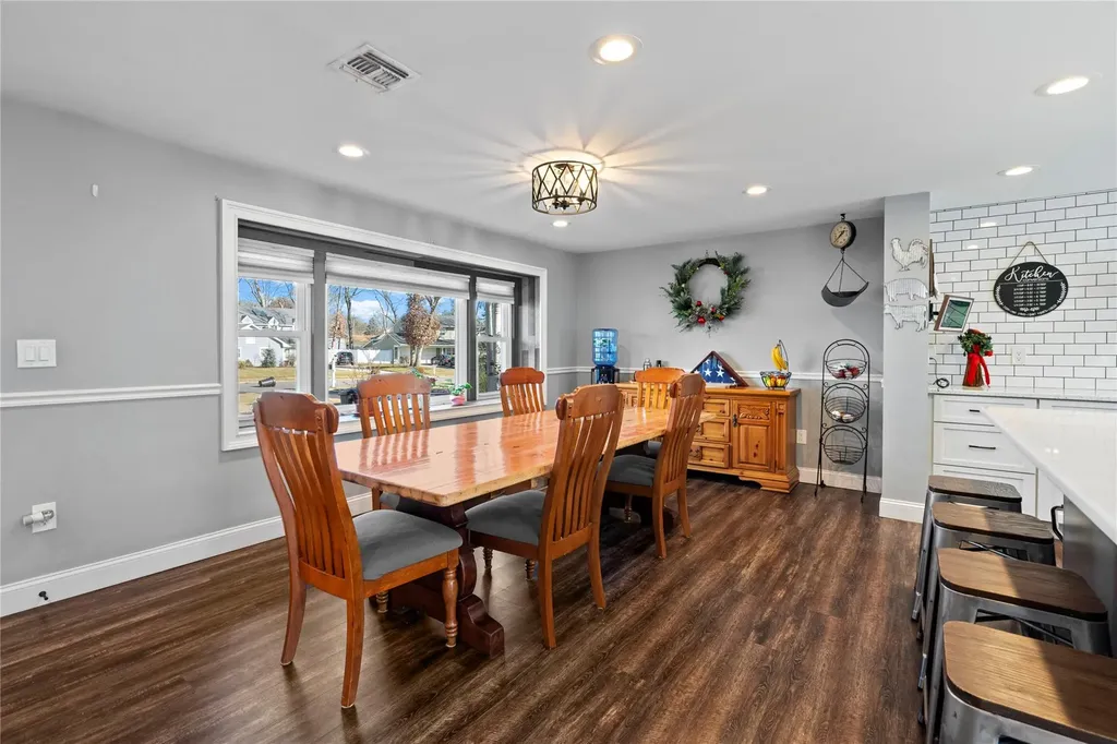 20 Eliot Drive Lake Grove NY 11755