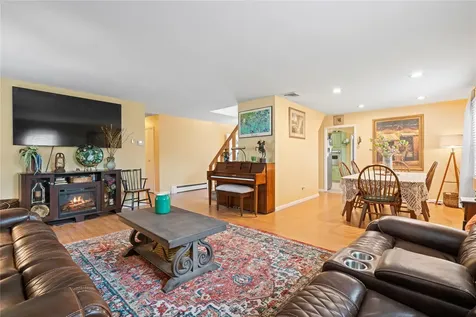 38 Barker Drive Stony Brook NY 11790