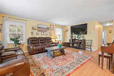 38 Barker Drive Stony Brook NY 11790