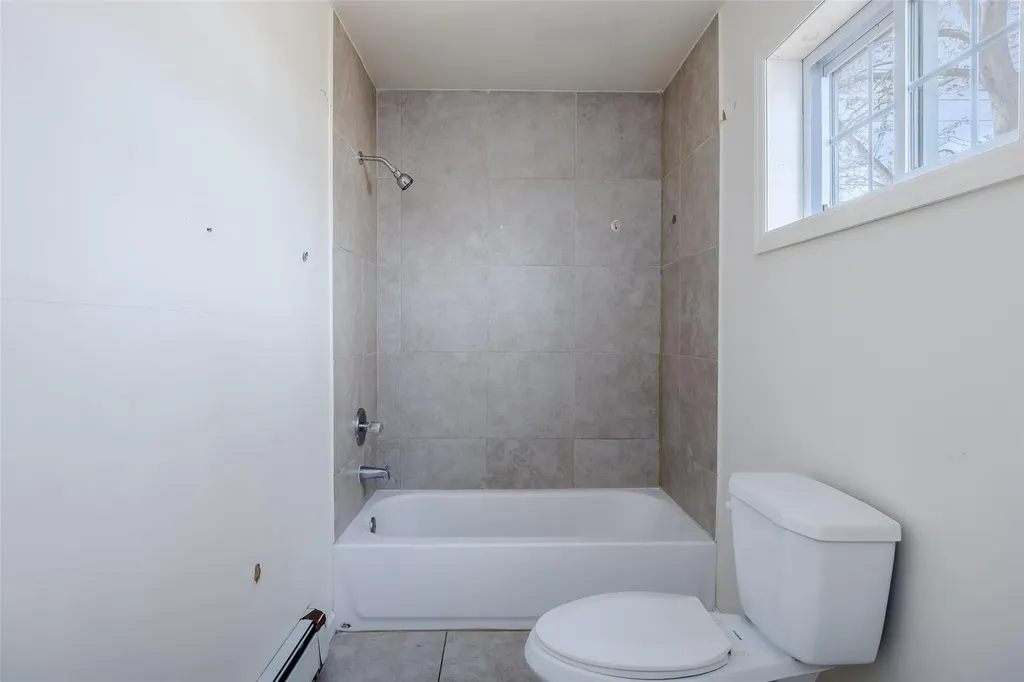 83 Gray Avenue Medford NY 11763