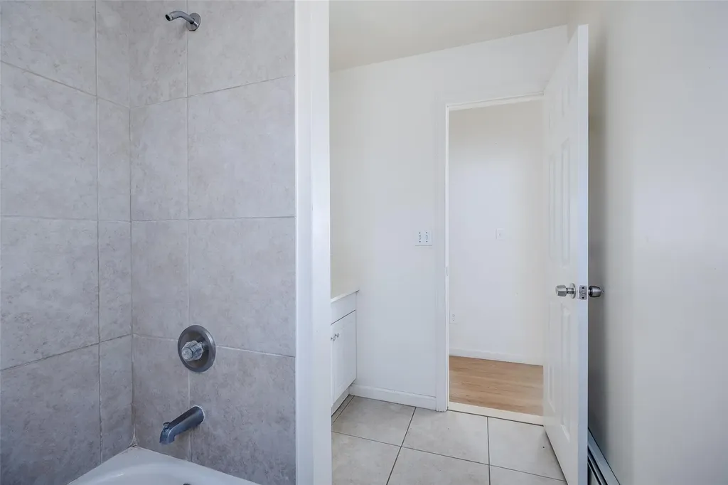 83 Gray Avenue Medford NY 11763