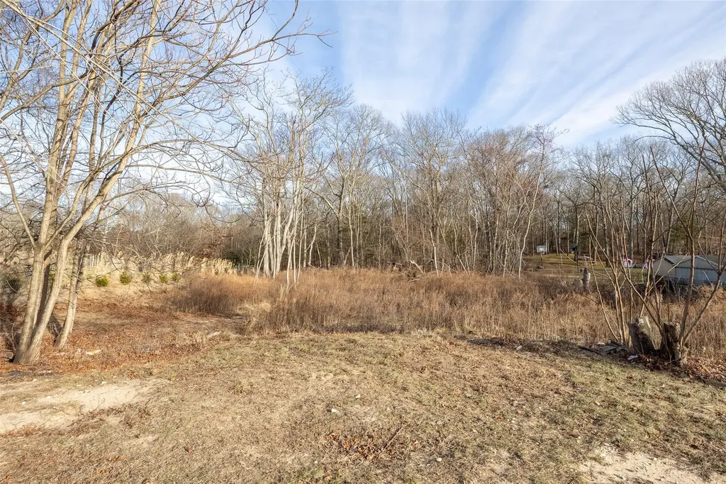 83 Gray Avenue Medford NY 11763