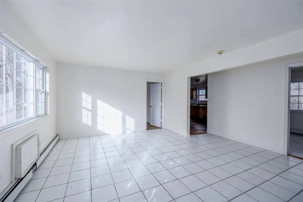 83 Gray Avenue Medford NY 11763
