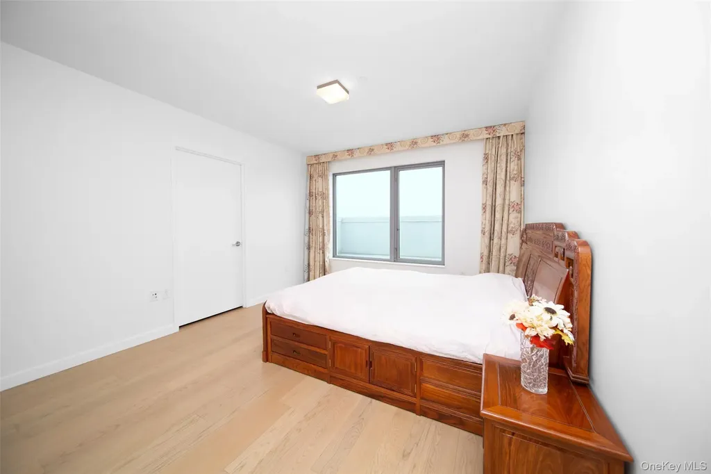 138-35 39th Avenue Flushing NY 11354