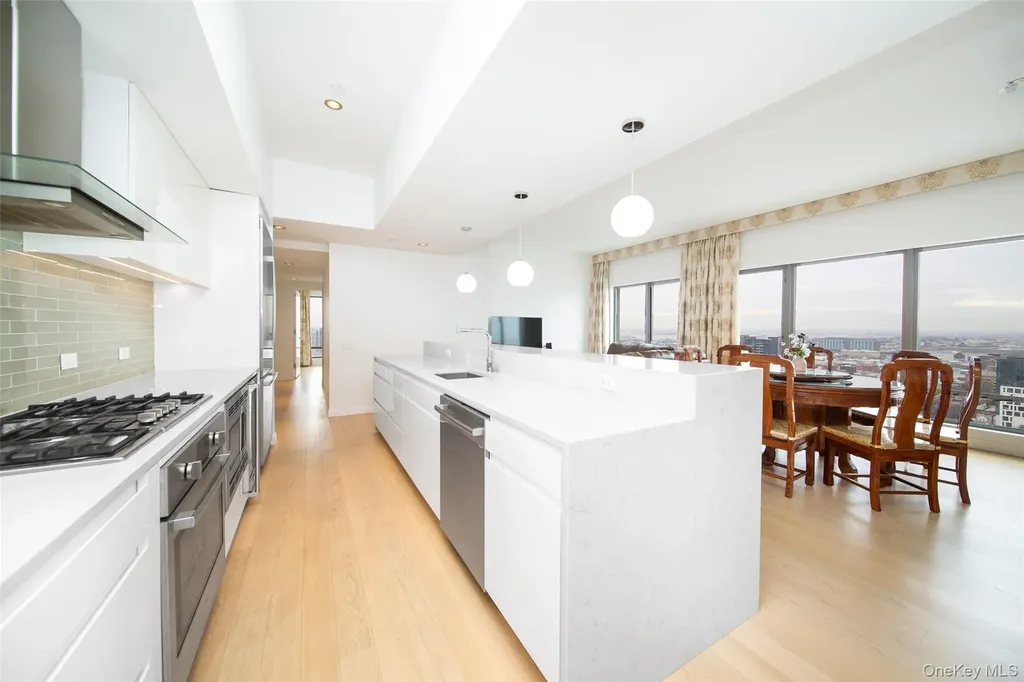 138-35 39th Avenue Flushing NY 11354